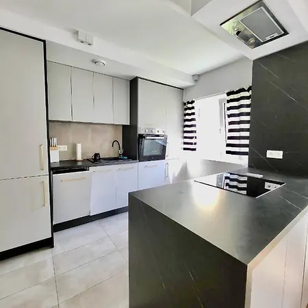 Project Comfort Apartament Zwierzyniecka 15/7 Torwar * Varšava